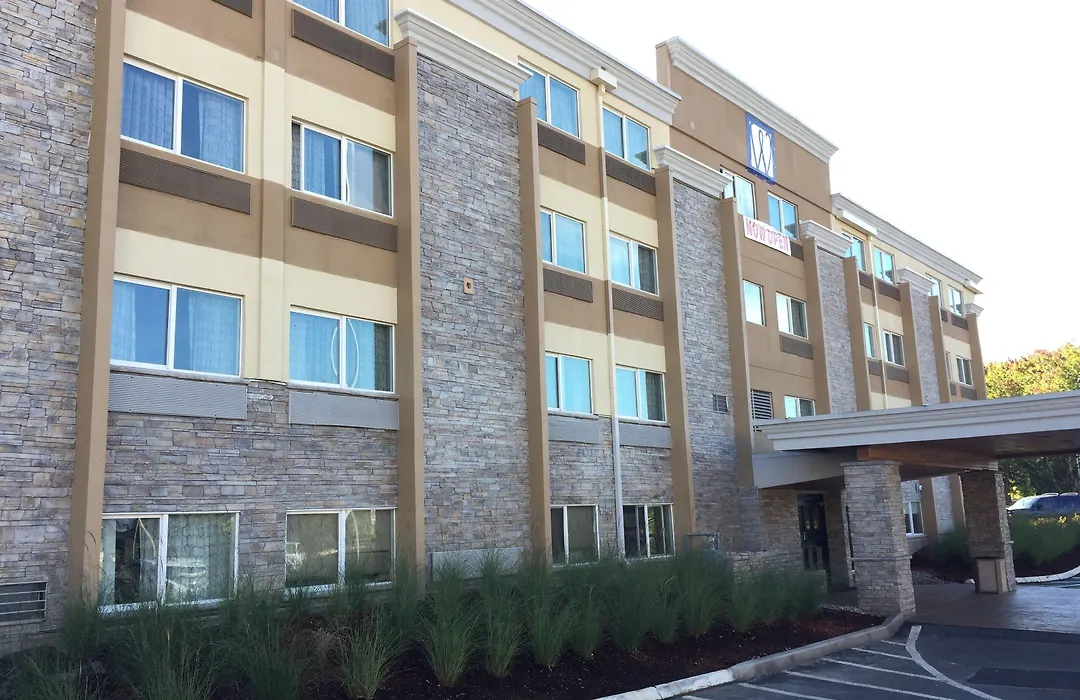 Comfort Inn & Suites Tigard Near Washington Square-1