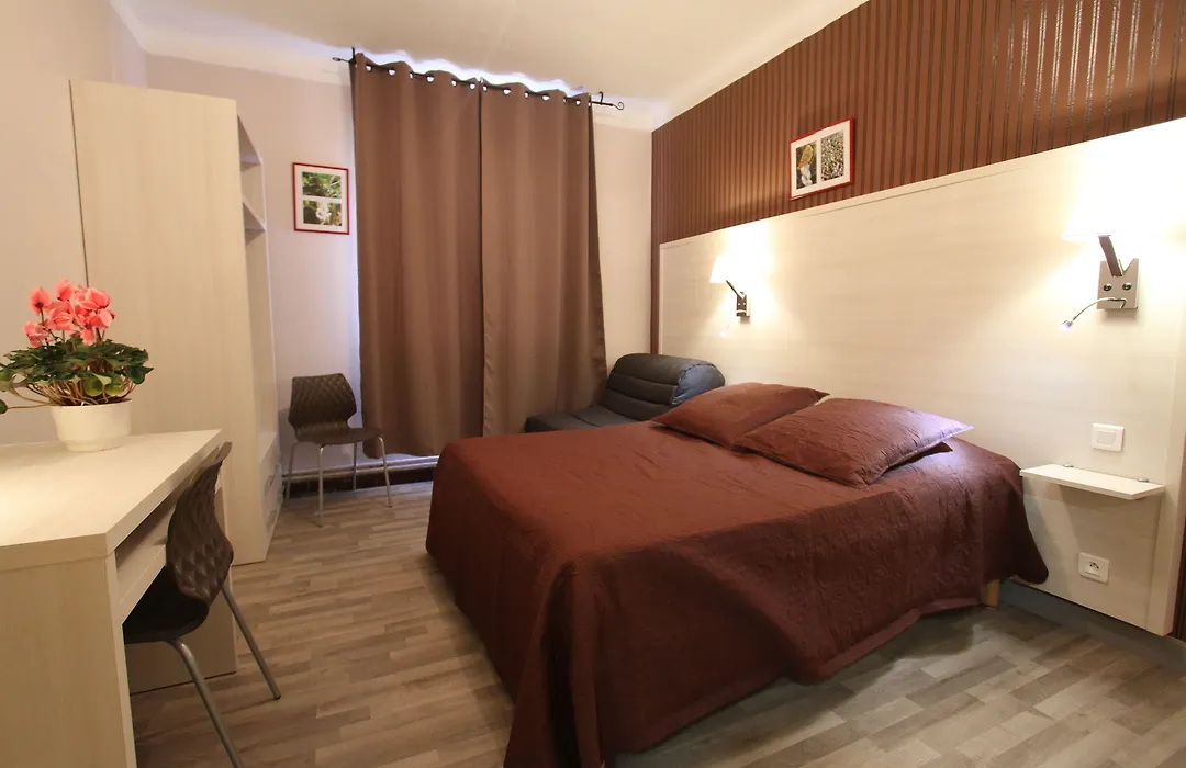 Le Provencal-1