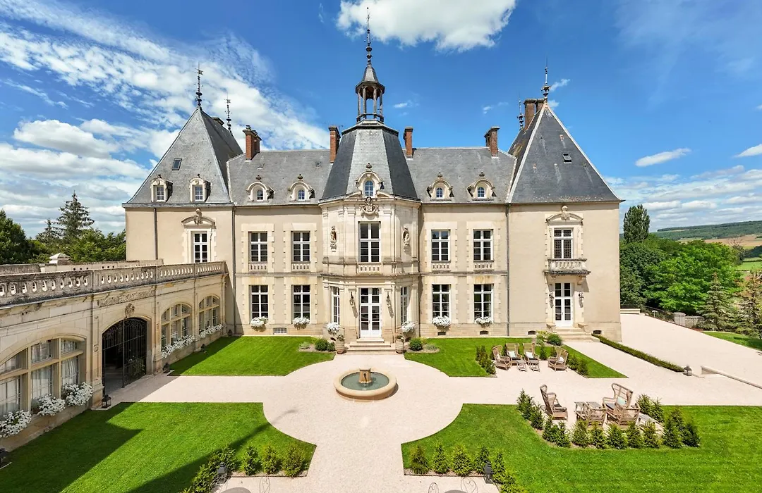 Chateau Sainte Sabine-1