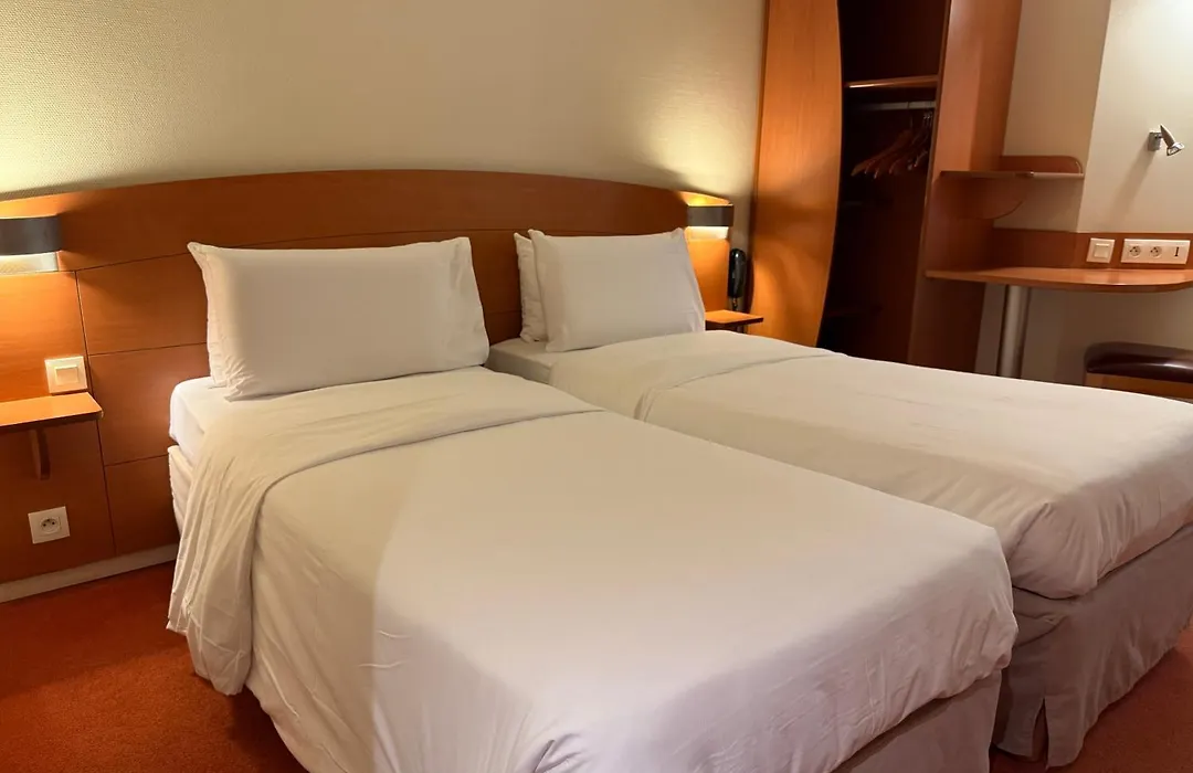 Kyriad Rennes Nord Hotel-1