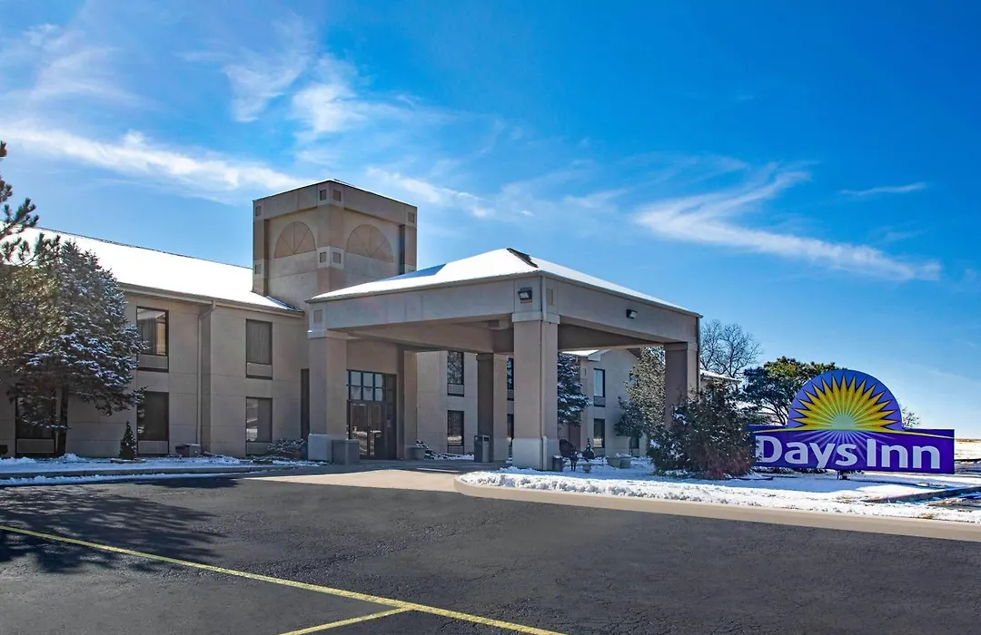 Days Inn & Suites By Wyndham Cuba-1