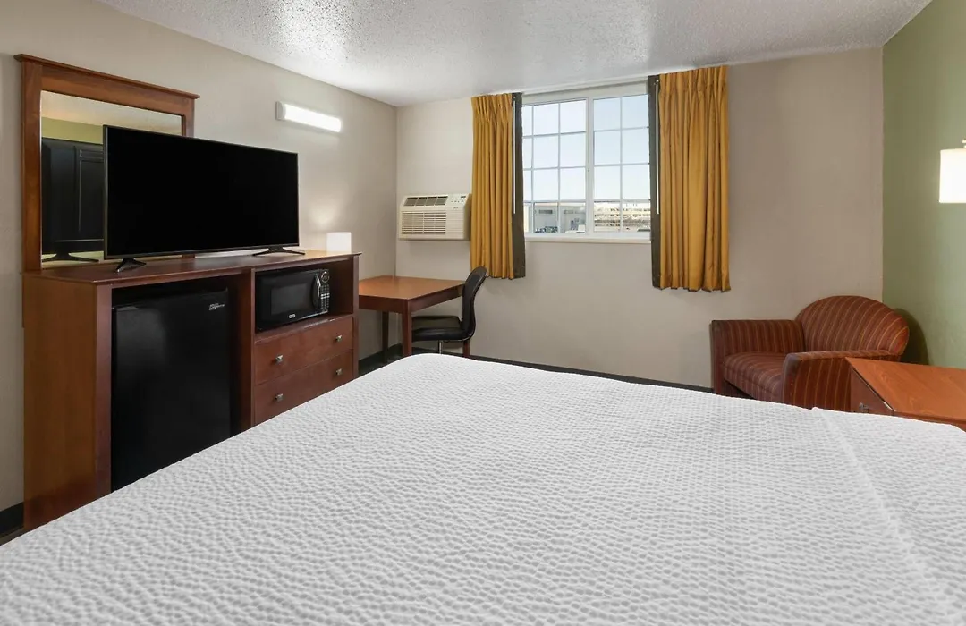 Super 8 By Wyndham Winona Mn-1