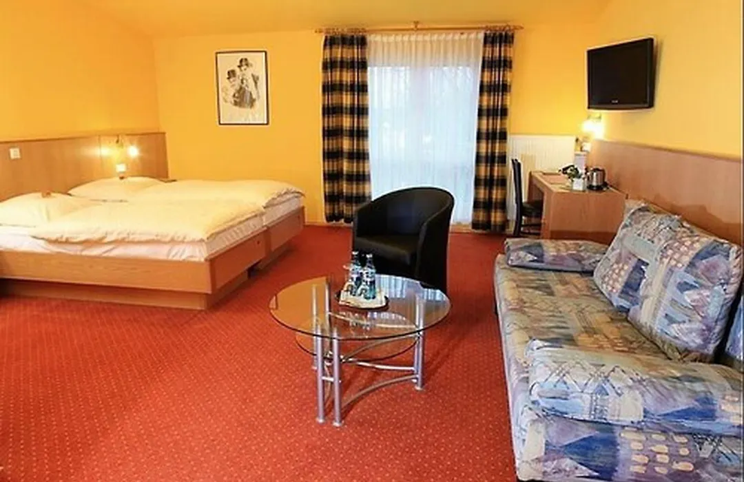 Hotel Kasserolle-1