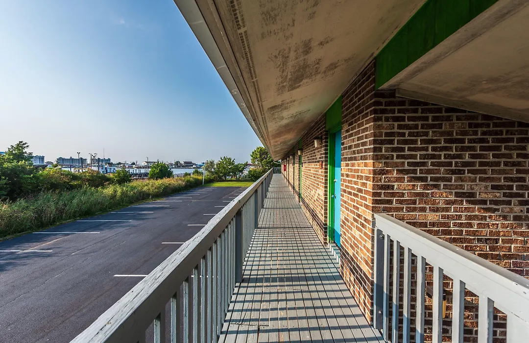 Rodeway Inn At Somers Cove Marina-1