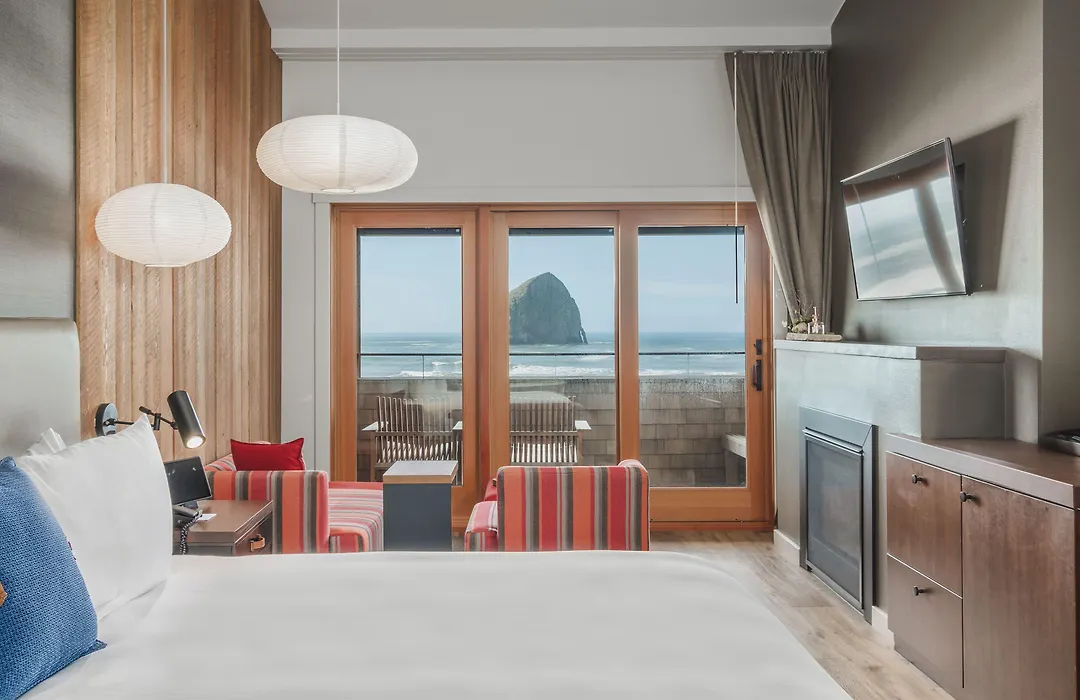 Headlands Coastal Lodge & Spa-1
