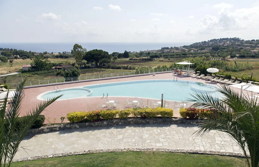 Luzia Agriresort - Piscina Panoramica E Vista Mare A Capo Vaticano-1