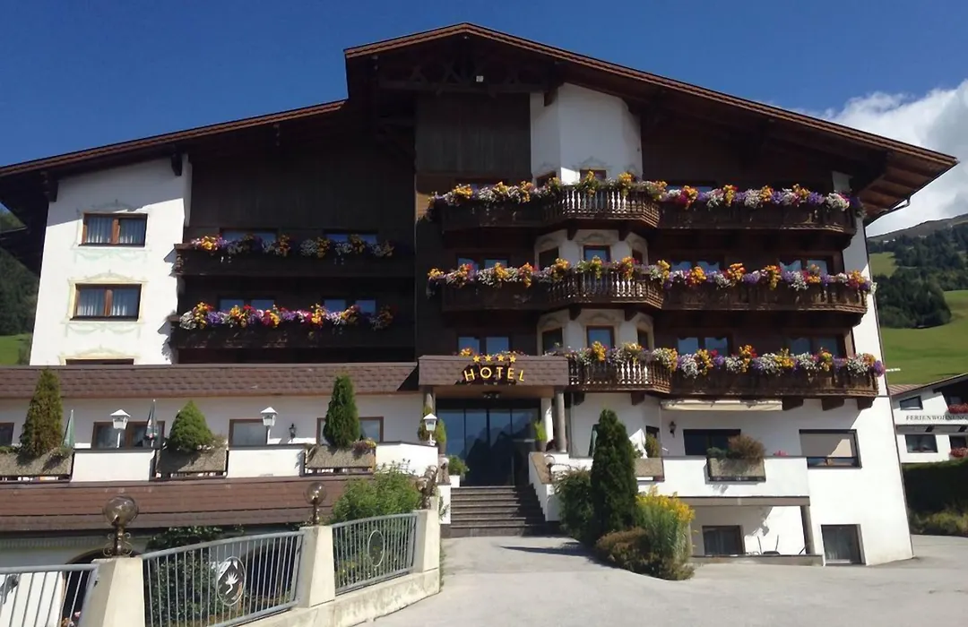 Hotel Venetblick-1