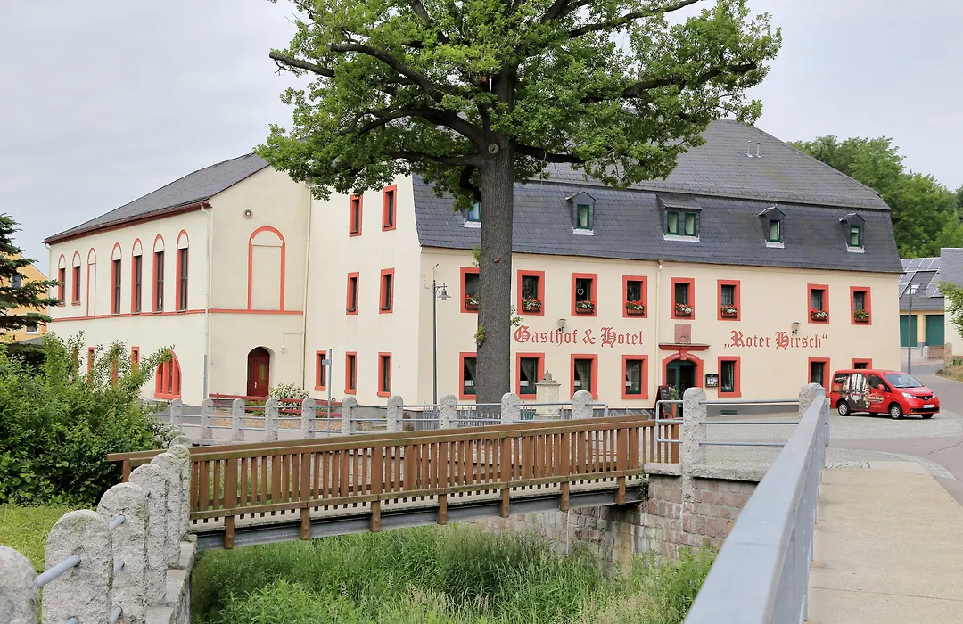 Gasthof und Hotel Roter Hirsch-1