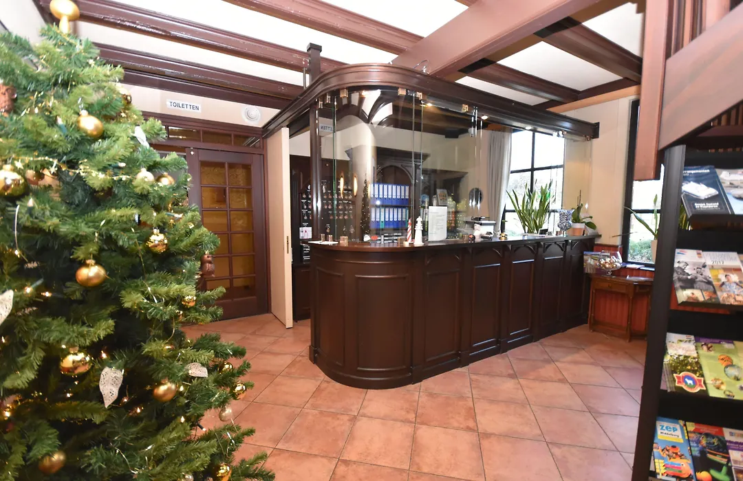 Hotel De Torenhoeve-1