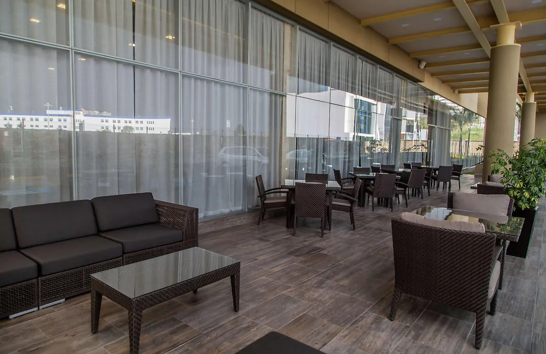 Hampton Inn & Suites By Hilton Puebla-1