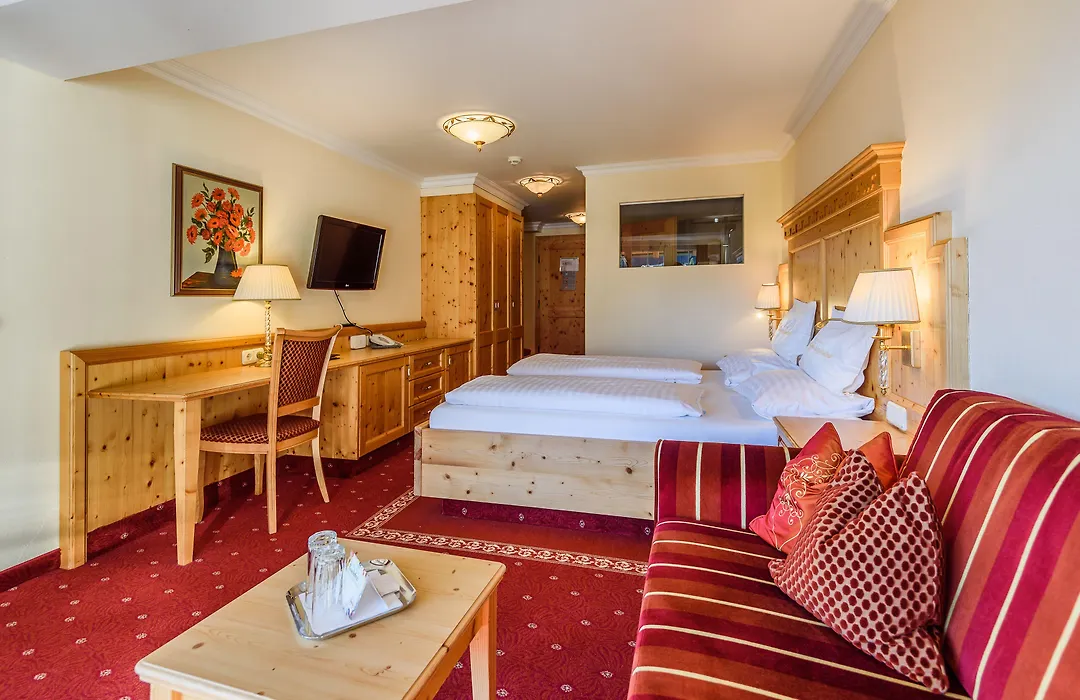 Vier Jahreszeiten Wellnessresort Achensee-1