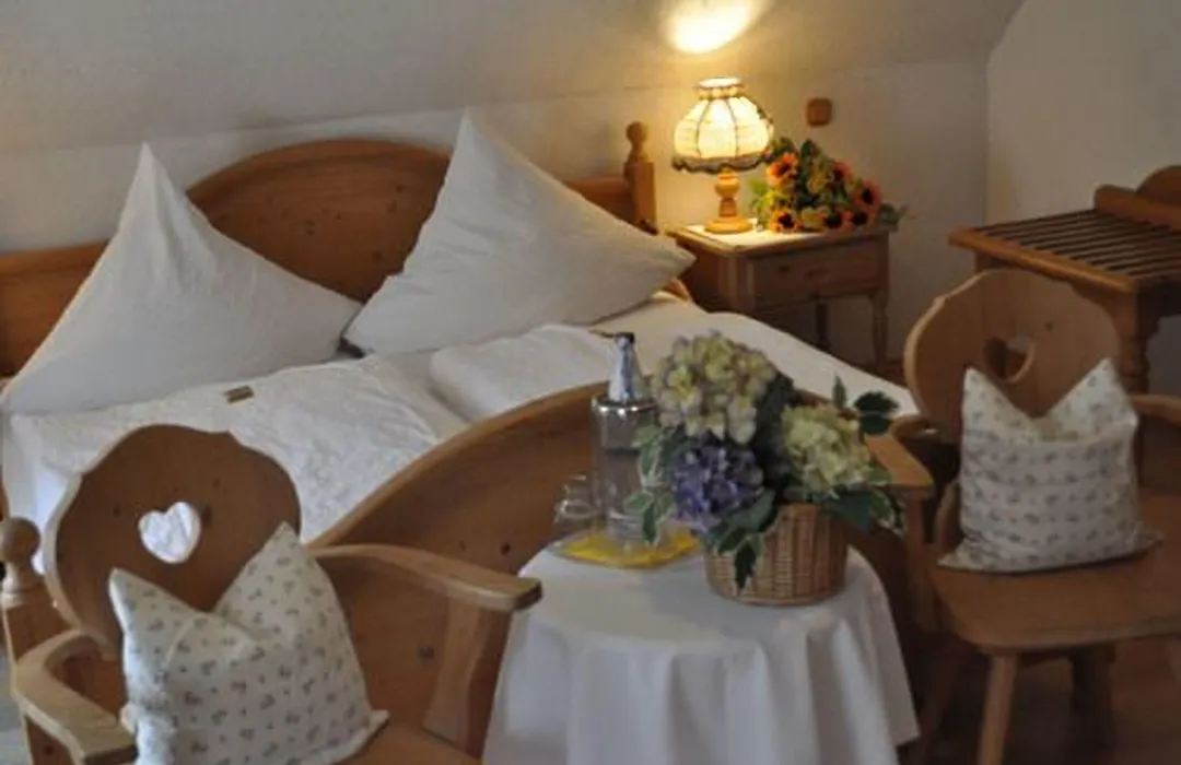 Hotel&Restaurant Bei Hölzchen-1