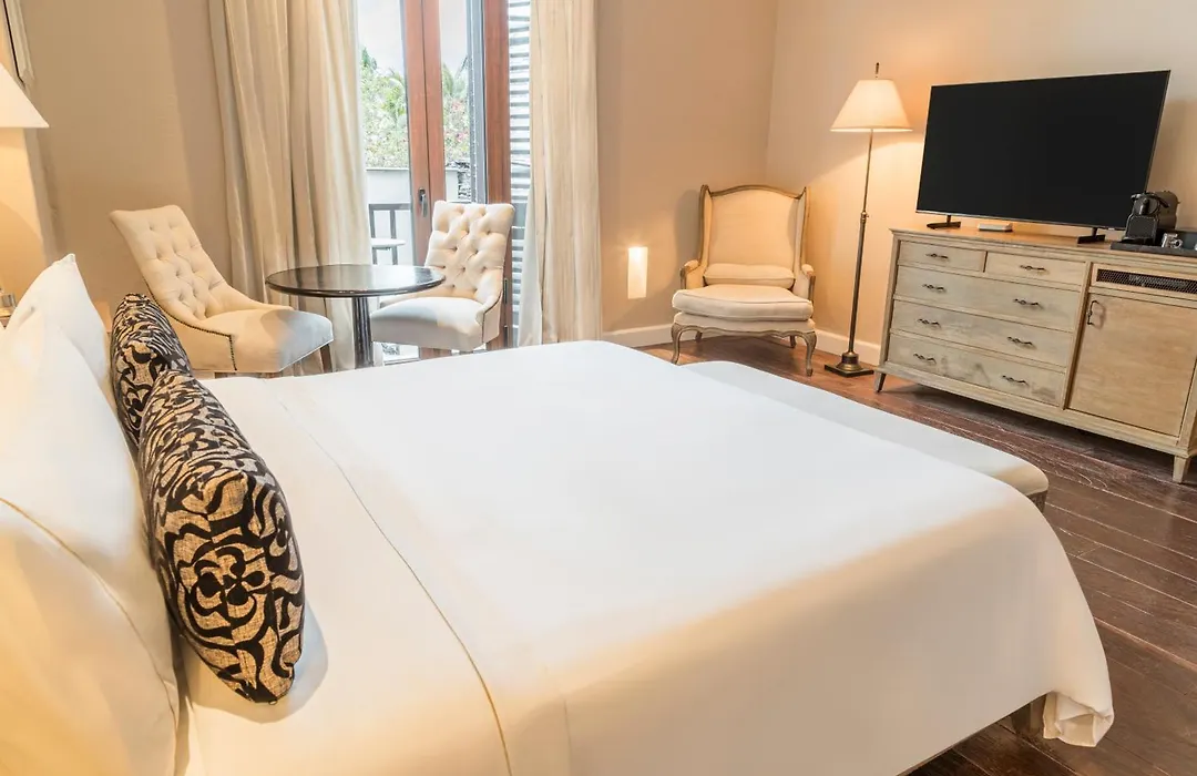 Bastión Luxury Hotel-1