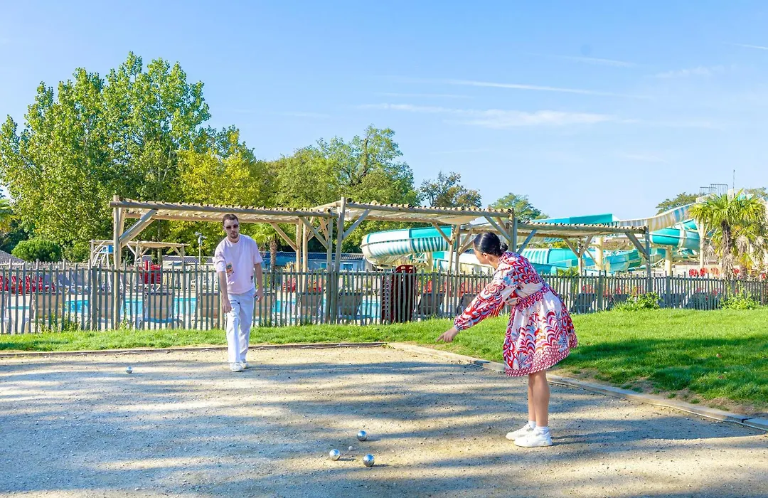Camping Le Parc De Paris-1