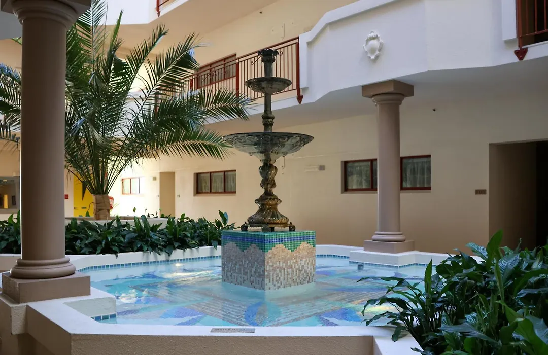 Fino Hotel & Suites-1