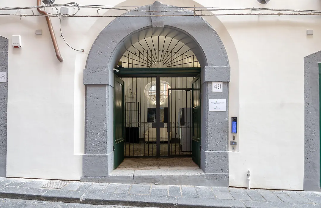 Palazzo Settembrini 49-1