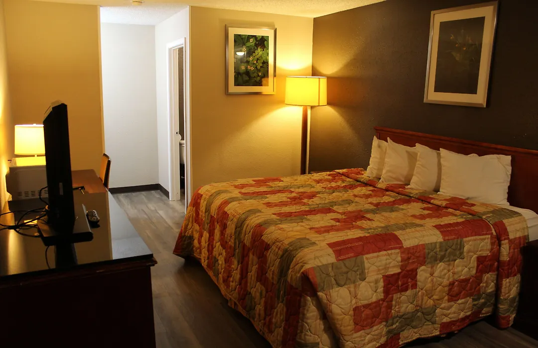 Regency Inn-1