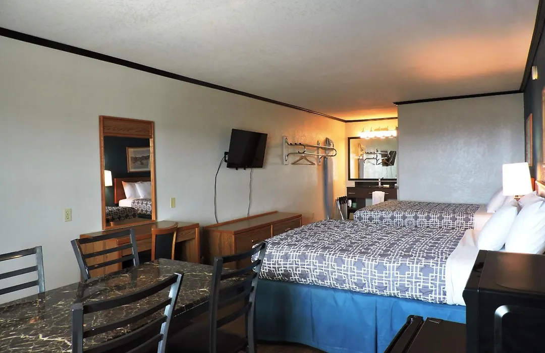 Riata Inn - Presidio-1