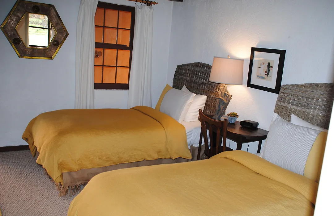 Old Taos Guesthouse B&B-1