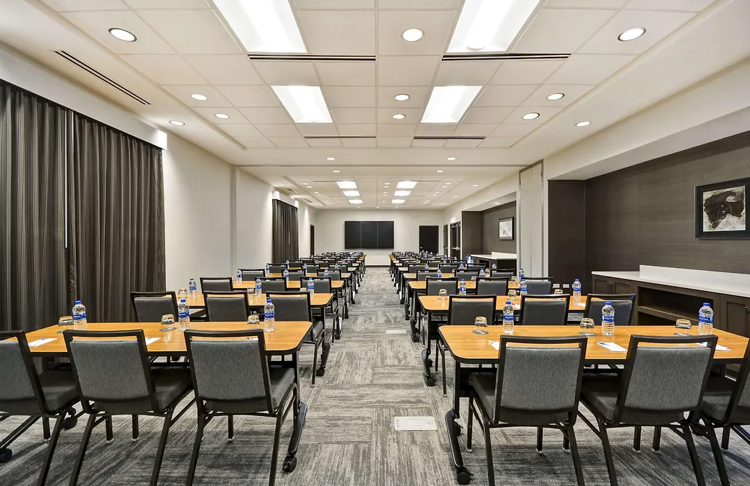 Hyatt Place Fresno-1