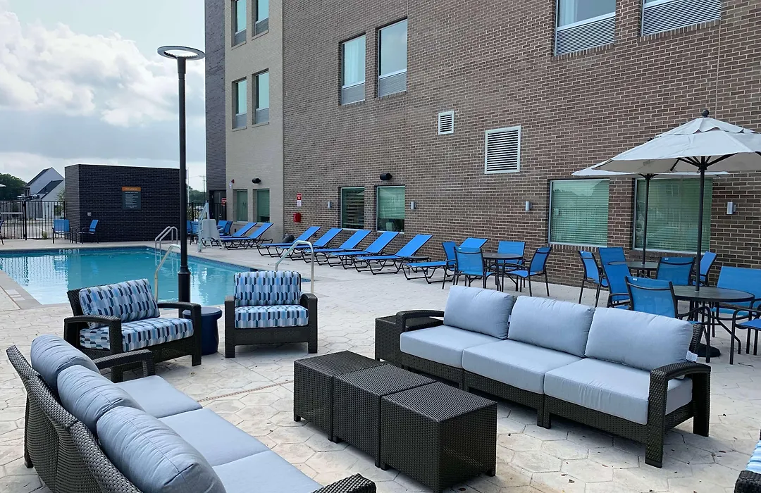 La Quinta Inn & Suites By Wyndham Round Rock Near Kalahari-1