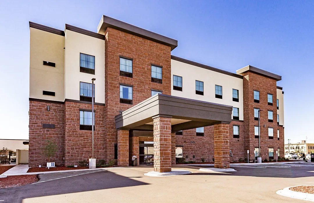 Cobblestone Hotel & Suites-1