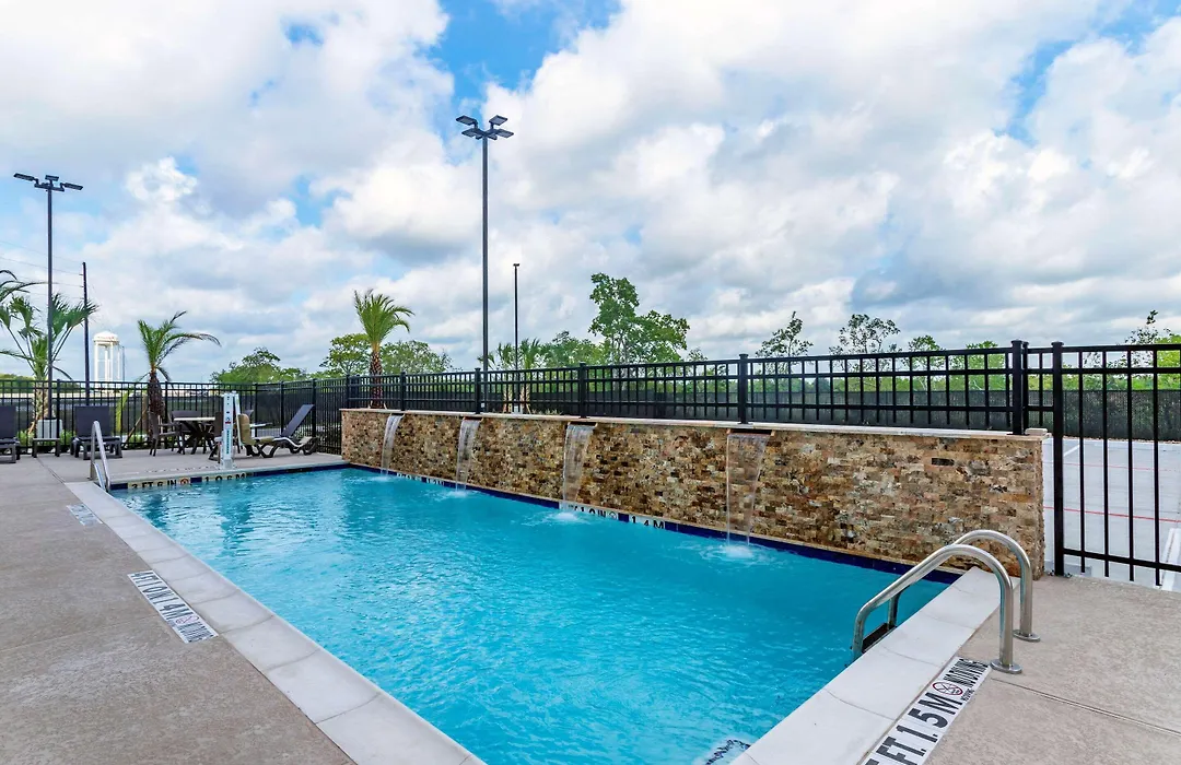Comfort Inn & Suites Waller-1