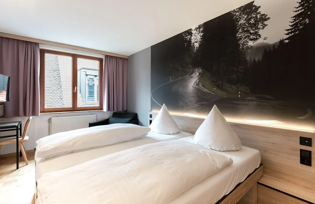 Hotel Schwarzwälder Hof-1