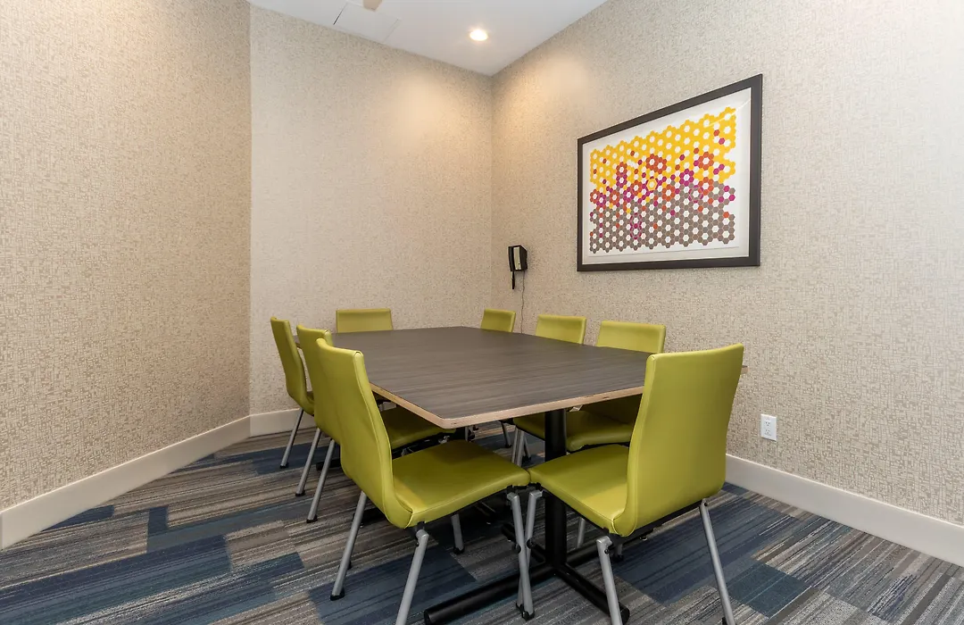 Holiday Inn Express & Suites - Chilliwack East An Ihg Hotel-1
