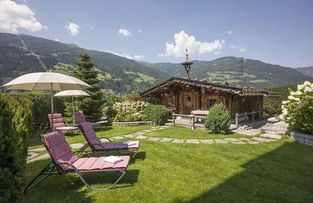 Hotel Riedl im Zillertal-1