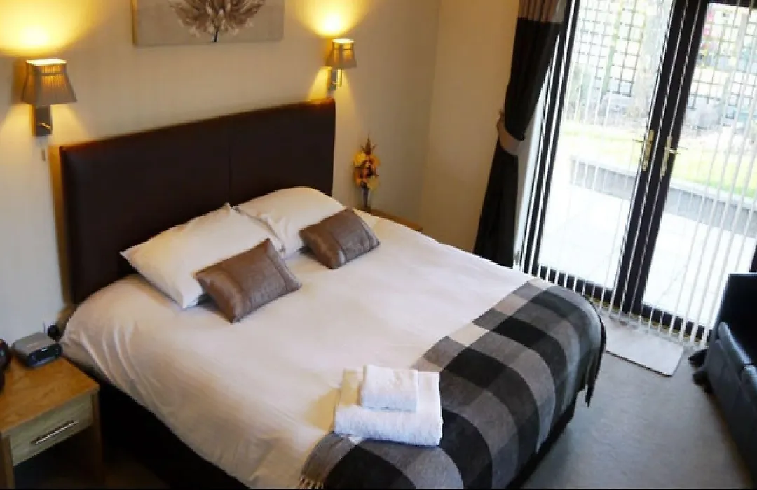 Ban Car Hotel-1