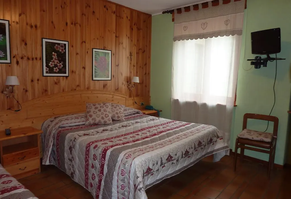 Hotel Corona-1