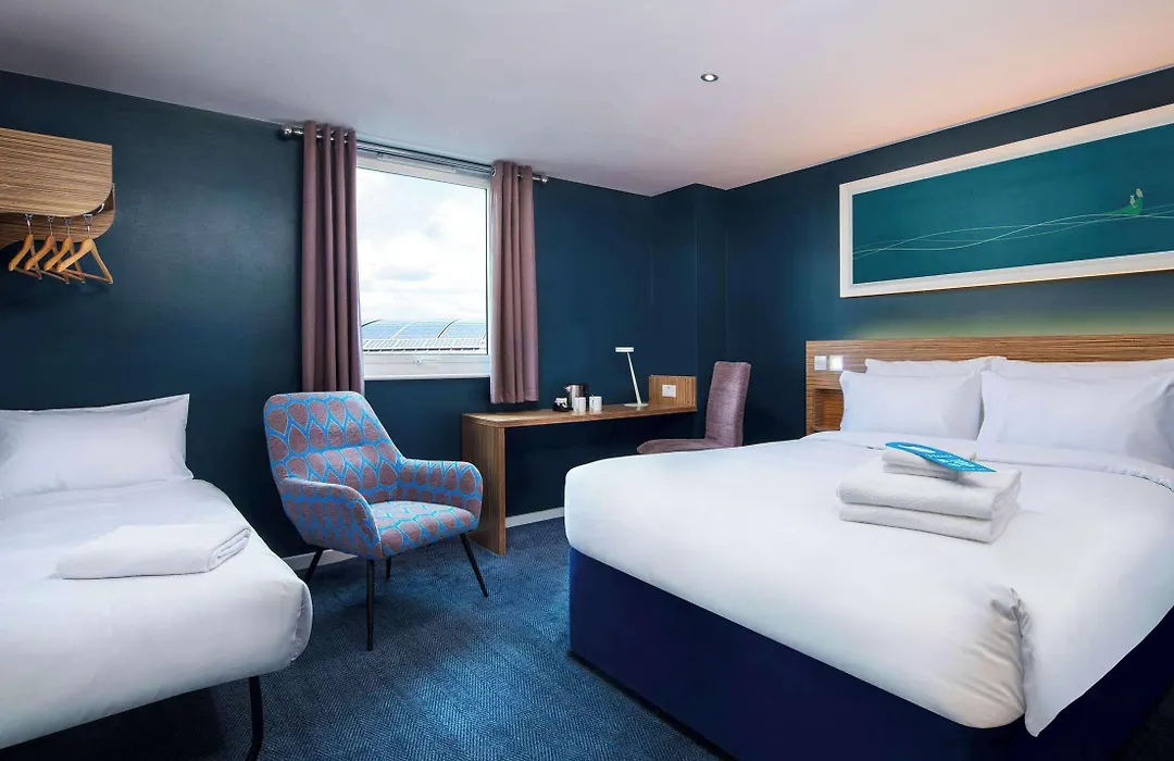 Travelodge Glossop-1