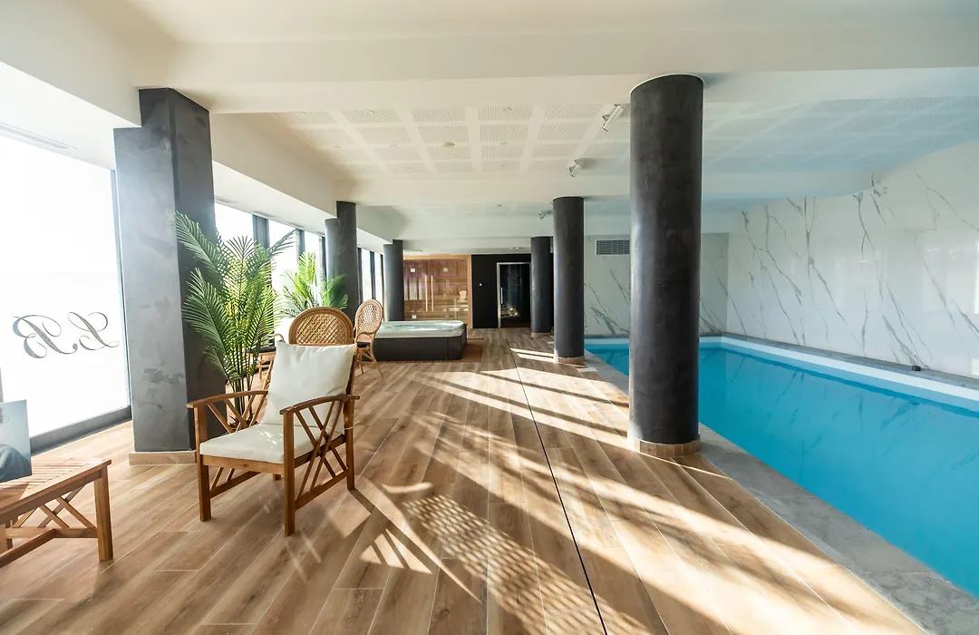 Le Barracuda&Spa, Centre Port, pieds dans l'eau, vue mer-1