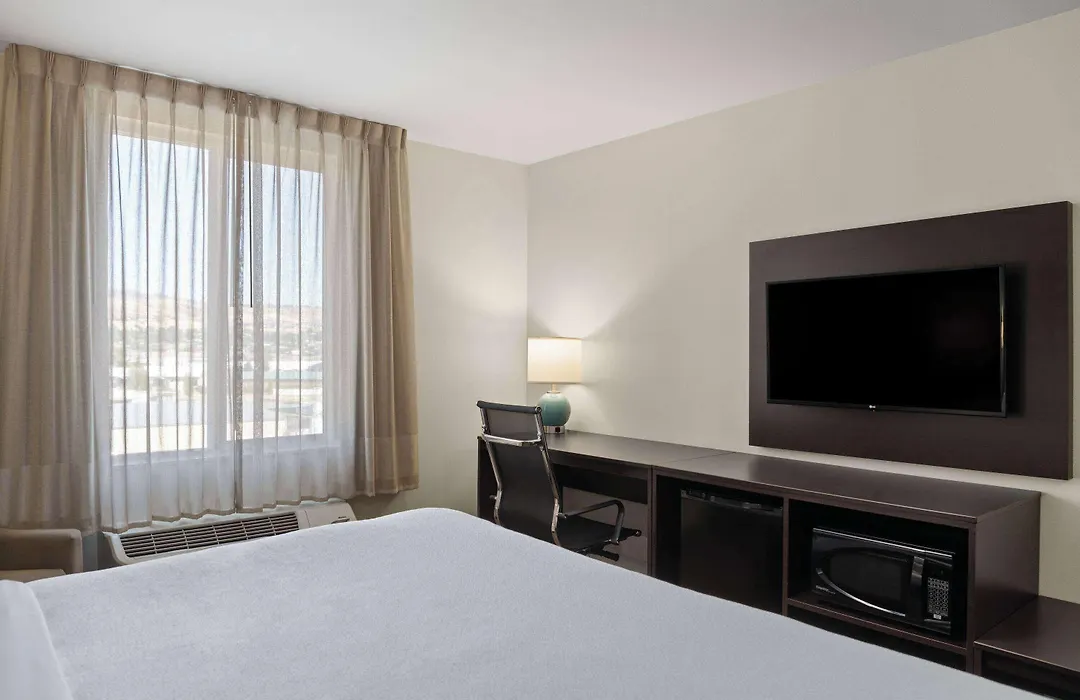 La Quinta Inn & Suites By Wyndham Wenatchee-1