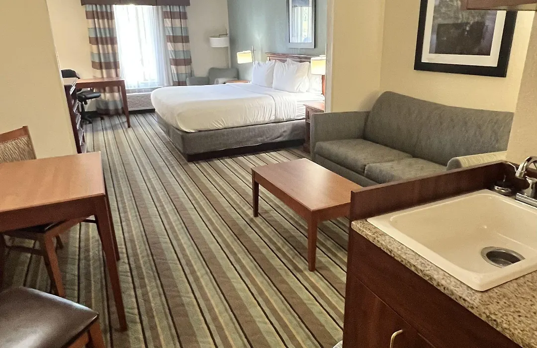White Pine Lodge-1