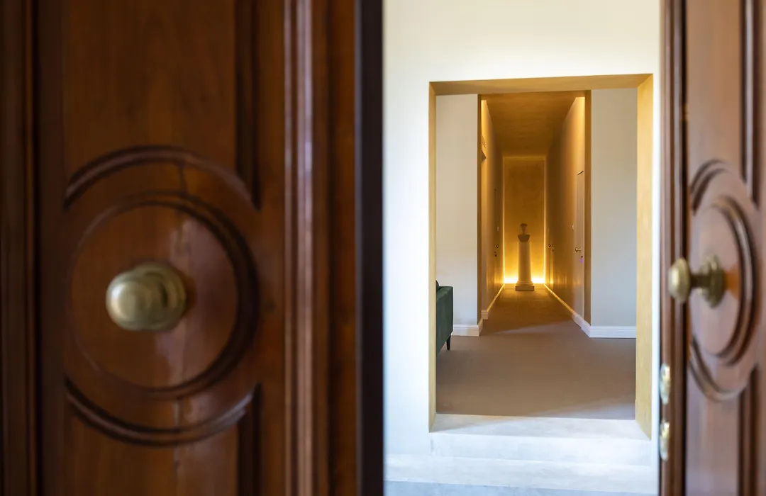 Domus 21 Luxury Suites-1