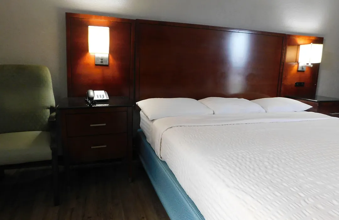 Park View Inn.-1