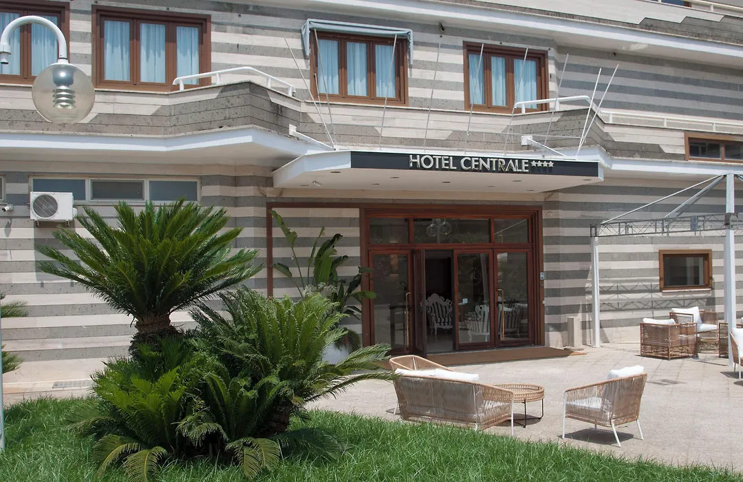 Hotel Casino'-1
