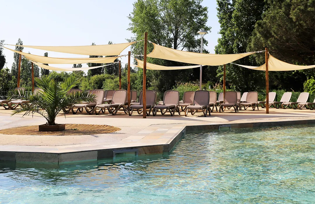 SOWELL RESIDENCES Les Hameaux de Camargue-1