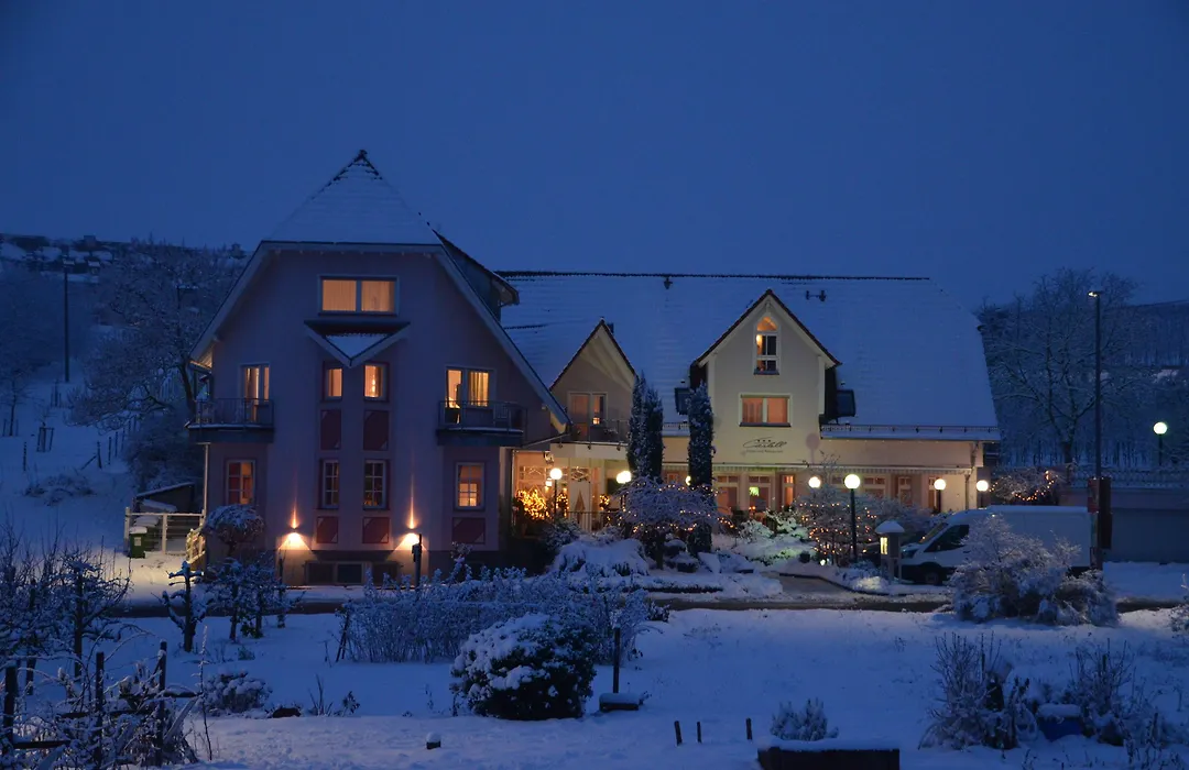 Castell Hotel&Restaurant-1