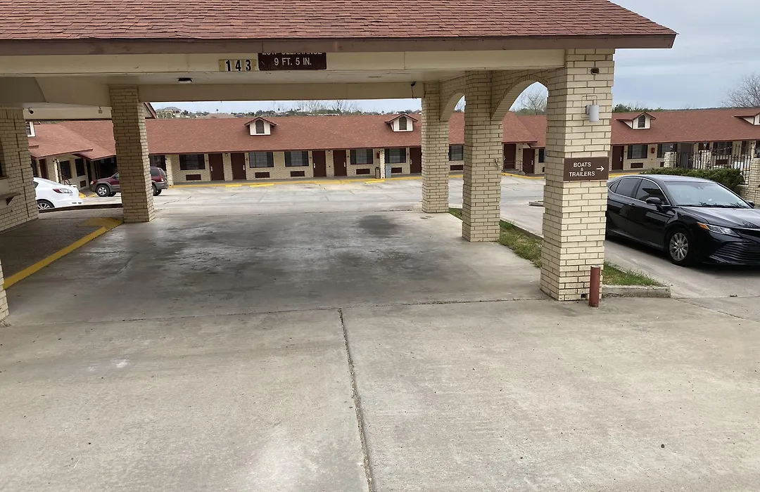 Falcon Executive Inn-1