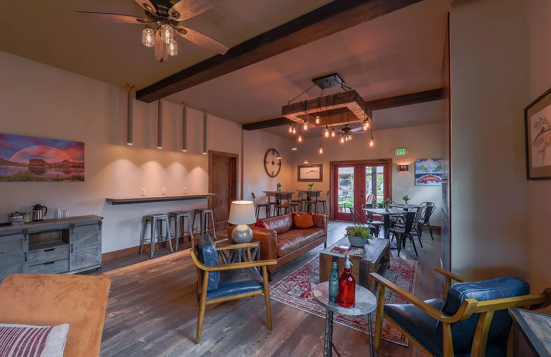 Golden Stone Inn-1