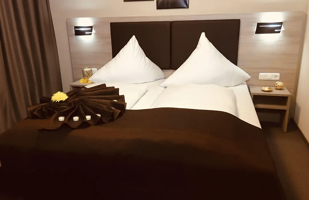 Hotel Glinde-1
