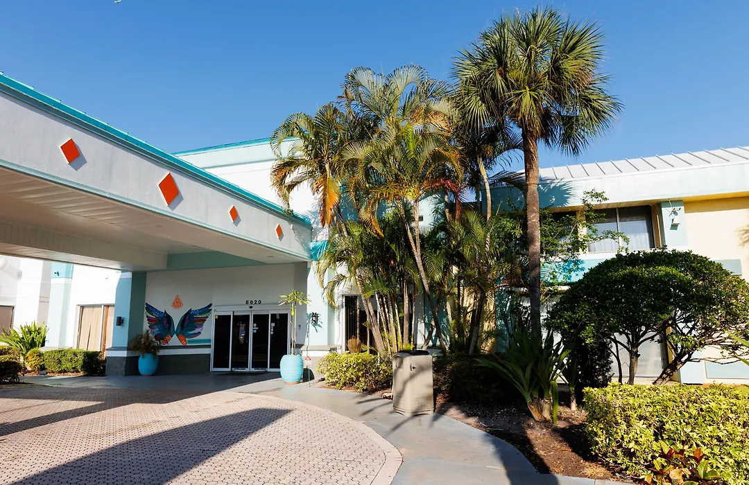 Garnet Inn & Suites, Orlando-1