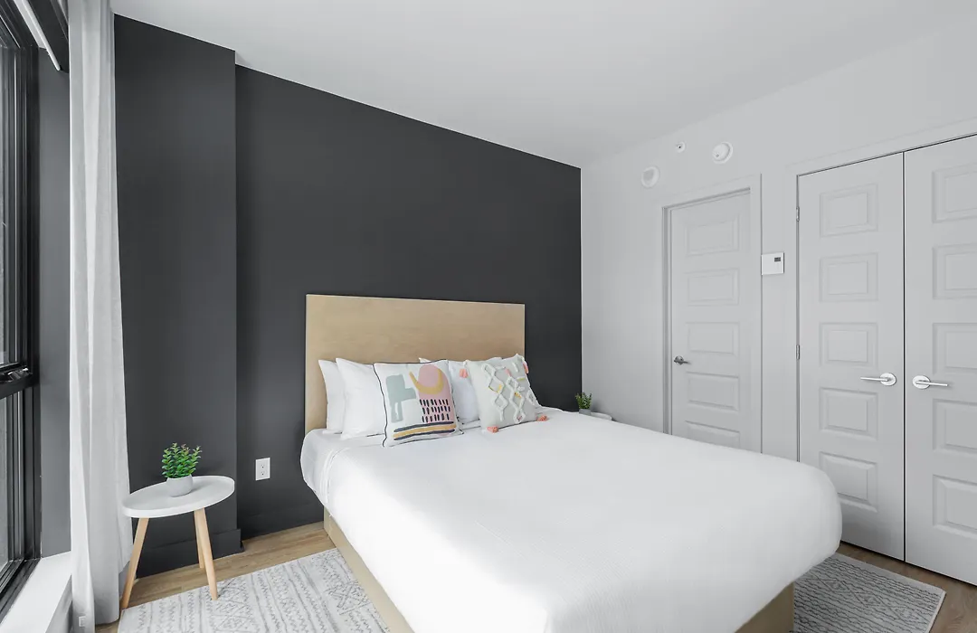 Griffintown Hotel-1