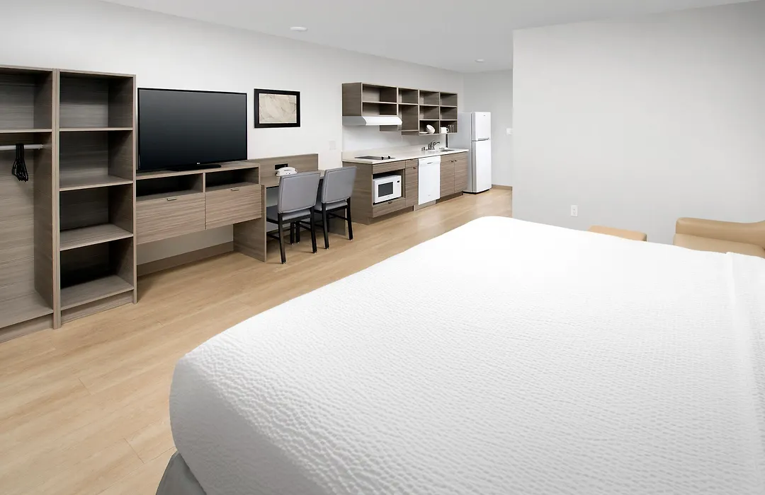 Woodspring Suites Meridian-1