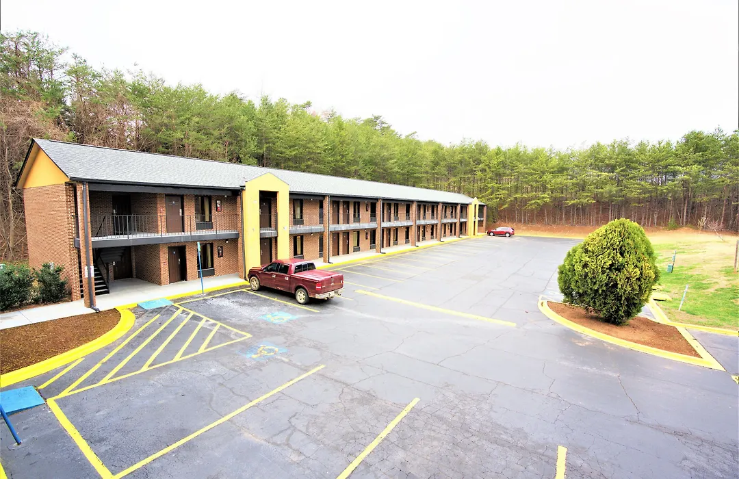 Columbus Inn And Suites-1