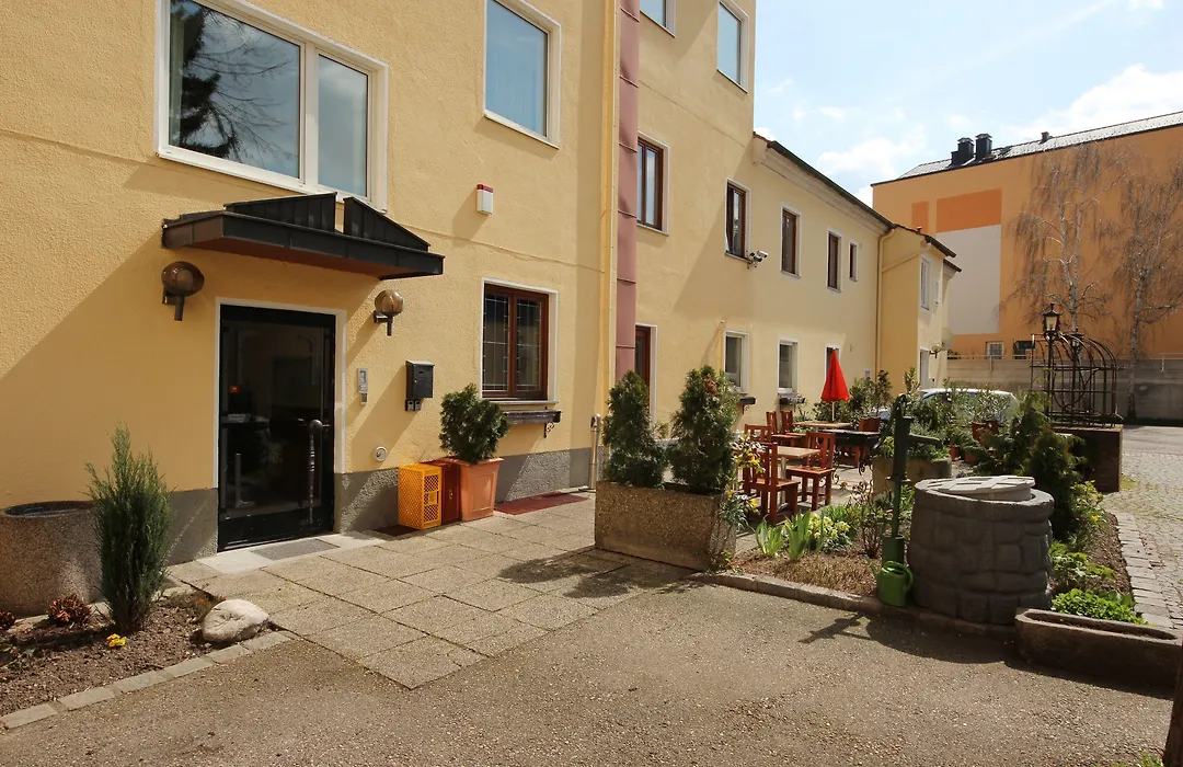 Hotel Kleinmünchen Garni-1