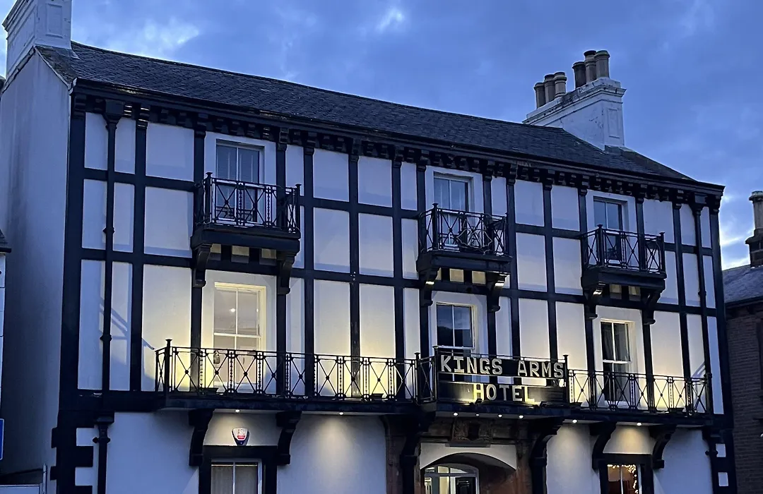 Kings Arms Hotel-1